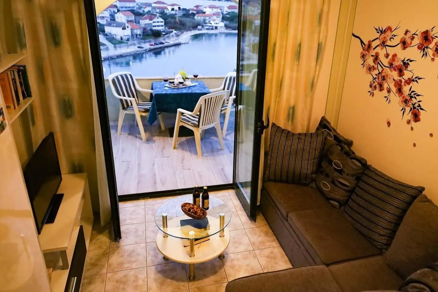 Apartments Novis Kali
